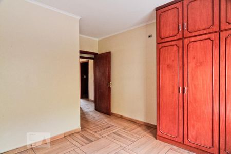 Casa à venda com 380m², 4 quartos e 5 vagasQuarto 2