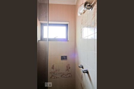 Casa à venda com 380m², 4 quartos e 5 vagasBanheiro