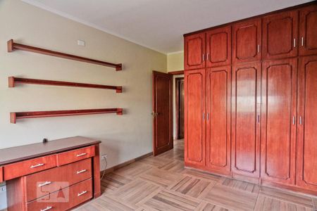 Casa à venda com 380m², 4 quartos e 5 vagasQuarto 3