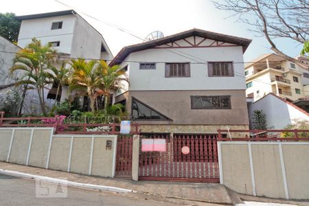 Casa à venda com 380m², 4 quartos e 5 vagasFachada