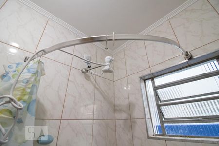 Banheiro de casa para alugar com 1 quarto, 95m² em Ferrazópolis, São Bernardo do Campo