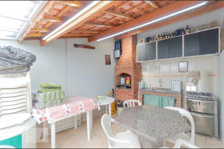 Casa à venda com 204m², 3 quartos e 3 vagasChurrasqueira