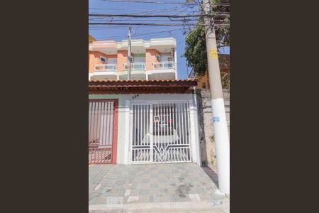 Casa à venda com 204m², 3 quartos e 3 vagasFachada