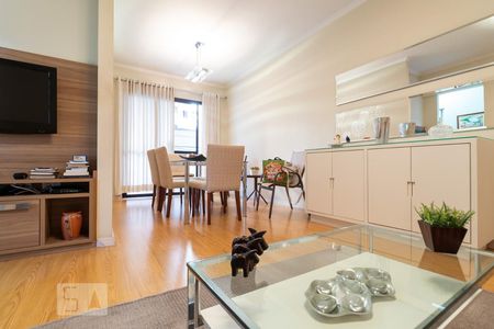 Apartamento para alugar com 74m², 2 quartos e 1 vagaSala