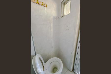 Apartamento à venda com 80m², 2 quartos e 2 vagasBanheiro de Serviço