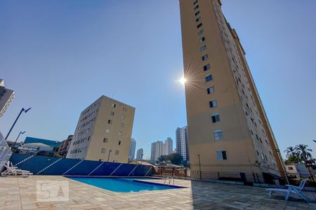 Apartamento à venda com 80m², 2 quartos e 2 vagasÁrea comum - Piscina