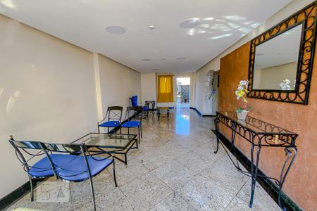 Apartamento à venda com 80m², 2 quartos e 2 vagasHall Social