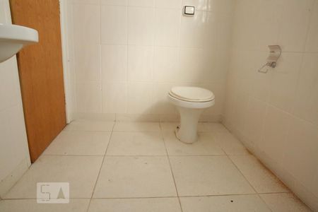 Banheiro de casa de condomínio para alugar com 1 quarto, 60m² em Vila Mariana, São Paulo