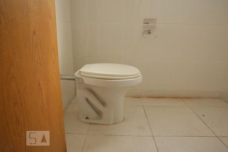 Banheiro de casa de condomínio para alugar com 1 quarto, 60m² em Vila Mariana, São Paulo