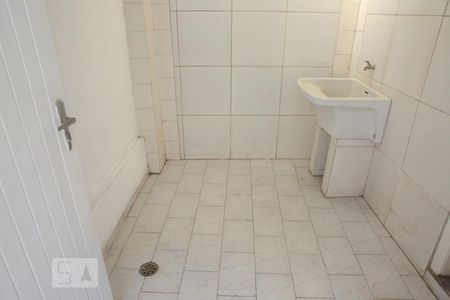 Casa de condomínio para alugar com 60m², 1 quarto e sem vagaLavanderia