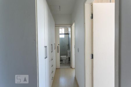 Corredor de casa à venda com 2 quartos, 65m² em Pompéia, Belo Horizonte