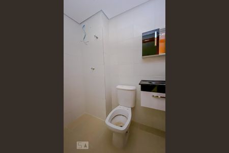 Banheiro de apartamento à venda com 1 quarto, 34m² em Vila Granada, São Paulo