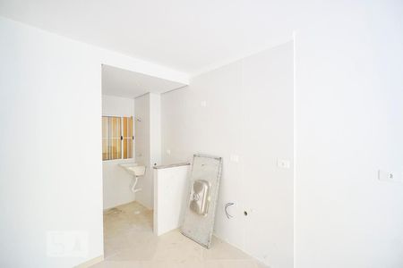 Cozinha de apartamento para alugar com 1 quarto, 34m² em Vila Granada, São Paulo
