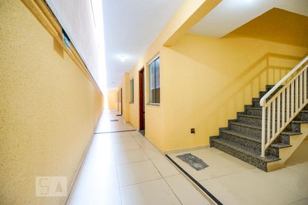 Apartamento para alugar com 34m², 1 quarto e sem vaga Apartamento para alugar com 34m², 1 quarto e sem vagaEscada térreo