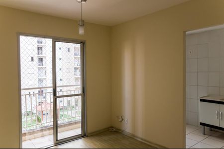Sala de Apartamento com 2 quartos, 50m² Fazenda Aricanduva