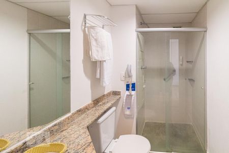 Studio à venda com 32m², 1 quarto e 1 vaga Studio à venda com 32m², 1 quarto e 1 vagaBanheiro
