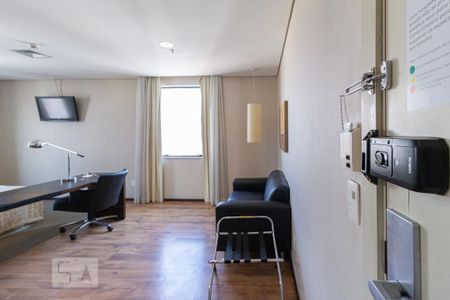 Studio à venda com 32m², 1 quarto e 1 vaga Studio à venda com 32m², 1 quarto e 1 vagaStudio