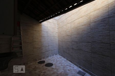 Casa à venda com 110m², 2 quartos e 1 vagaDetalhe da area de serviço