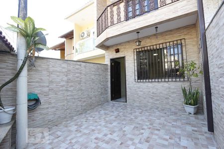Casa à venda com 110m², 2 quartos e 1 vagaQuintal