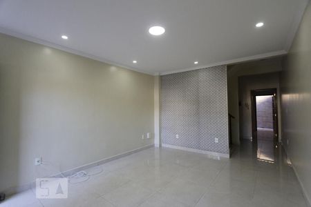 sala de casa à venda com 2 quartos, 110m² em Curicica, Rio de Janeiro