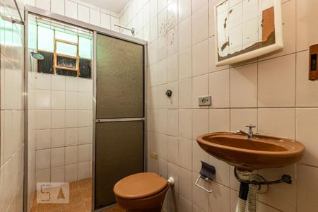 Banheiro  de casa para alugar com 1 quarto, 36m² em Parque Cisper, São Paulo
