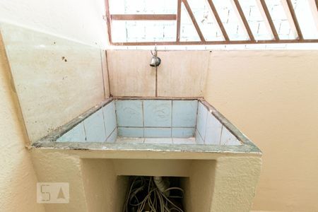 Área de serviço de casa para alugar com 1 quarto, 36m² em Parque Cisper, São Paulo
