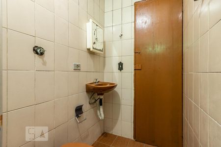 Banheiro  de casa para alugar com 1 quarto, 36m² em Parque Cisper, São Paulo