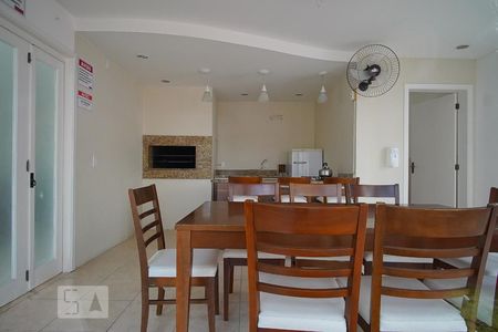 Apartamento para alugar com 58m², 2 quartos e 1 vagaÁrea comum - Salão de festas