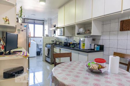 Apartamento à venda com 134m², 3 quartos e 2 vagasCozinha