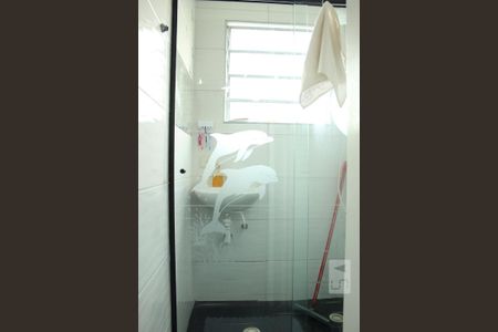 Banheiro de apartamento para alugar com 2 quartos, 44m² em Vila Nova Curuçá, São Paulo