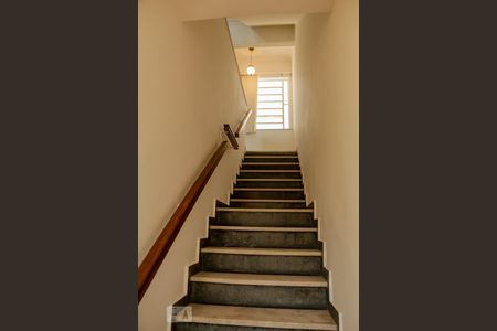 escada de apartamento para alugar com 3 quartos, 160m² em Grajaú, Rio de Janeiro