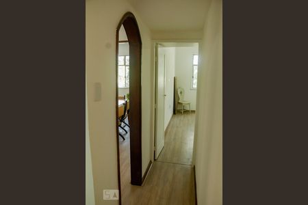 Apartamento à venda com 160m², 3 quartos e sem vaga Apartamento à venda com 160m², 3 quartos e sem vagacorredor