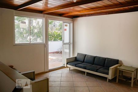 Apartamento à venda com 160m², 3 quartos e sem vaga Apartamento à venda com 160m², 3 quartos e sem vagaCobertura