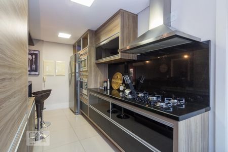 Cozinha de apartamento à venda com 3 quartos, 138m² em Jardim Itu, Porto Alegre