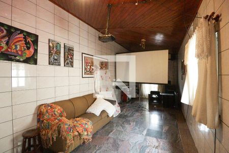 Casa à venda com 500m², 4 quartos e 8 vagasHall