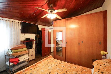 Casa à venda com 500m², 4 quartos e 8 vagasSuíte 2