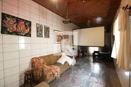 Casa à venda com 500m², 4 quartos e 8 vagasHall