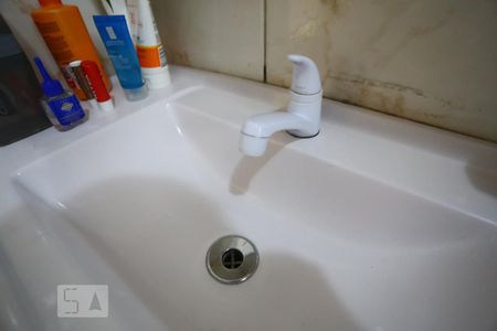 Casa à venda com 125m², 3 quartos e 1 vagaBanheiro - Torneira