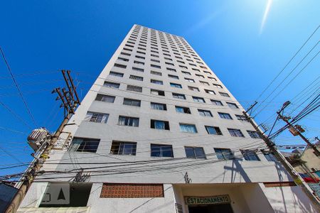 Apartamento à venda com 32m², 1 quarto e sem vaga Apartamento à venda com 32m², 1 quarto e sem vagaFachada