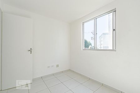 Quarto 2 de apartamento para alugar com 2 quartos, 45m² em Cachoeira, Curitiba