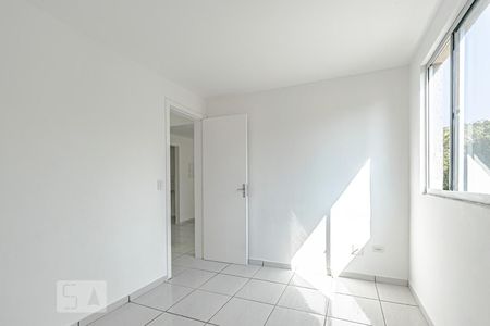 Quarto 1 de apartamento para alugar com 2 quartos, 45m² em Cachoeira, Curitiba