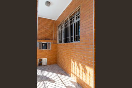 Casa à venda com 300m², 3 quartos e 2 vagasFachada