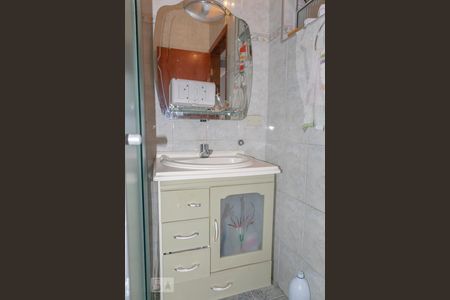 Casa à venda com 300m², 3 quartos e 2 vagasBanheiro 2