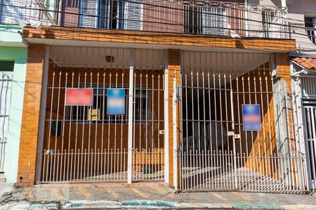 Casa à venda com 300m², 3 quartos e 2 vagasFachada