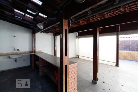 Casa à venda com 530m², 3 quartos e 10 vagasQuintal