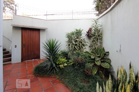 Casa à venda com 530m², 3 quartos e 10 vagasQuintal