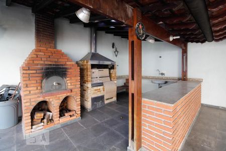 Casa à venda com 530m², 3 quartos e 10 vagasQuintal