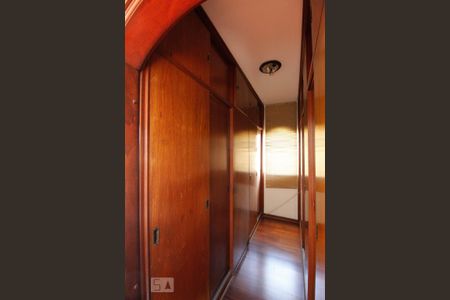 Casa à venda com 530m², 3 quartos e 10 vagasCloset da Suíte 3
