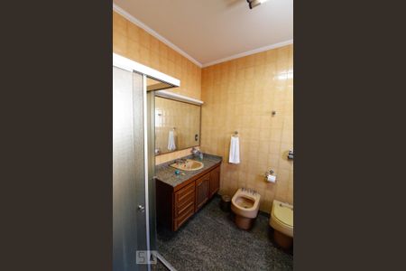 Casa à venda com 530m², 3 quartos e 10 vagasBanheiro da Suíte