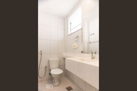 Apartamento à venda com 496m², 4 quartos e 3 vagasBanheiro da suíte